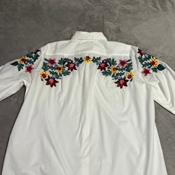 ZARA Floral Embroidered White LS Oversized Top Size M Boho Western Stagecoach - Picture 8 of 9